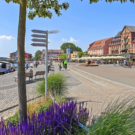 アパート Amazing In Mueritz