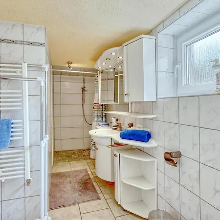 Apartment Amazing In Mueritz Waren (Mueritz)