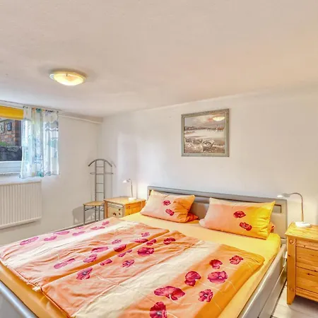 Amazing In Mueritz Apartment Waren (Mueritz)