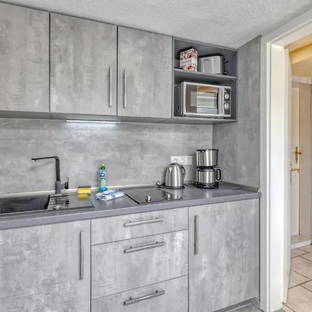 Apartment Amazing In Mueritz Waren (Mueritz)